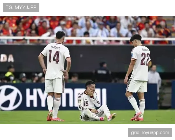 西班牙1-0击败乌拉圭：小组头名晋级世界杯32强